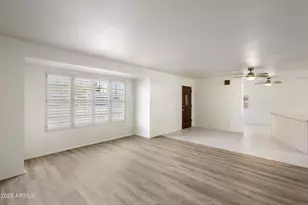 5742 N 12th Pl, Phoenix, AZ 85014 - Photo 9