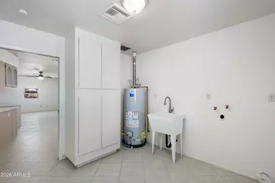 5742 N 12th Place, Phoenix, AZ 85014 - Photo 19