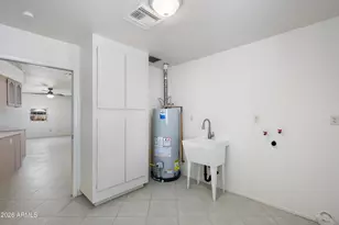 5742 N 12th Pl, Phoenix, AZ 85014 - Photo 19