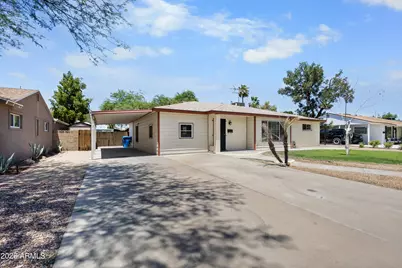 5742 N 12th Place, Phoenix, AZ 85014 - Photo 1