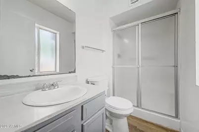 7506 W Turney Avenue, Phoenix, AZ 85033 - Photo 17