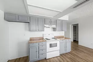 7506 W Turney Ave, Phoenix, AZ 85033 - Photo 13