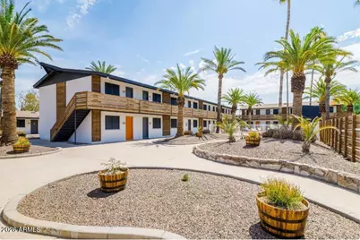 2929 N 38th Street #19, Phoenix, AZ 85018 - Photo 3