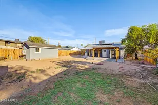 2638 E Willetta St, Phoenix, AZ 85008 - Photo 33