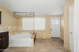 2638 E Willetta St, Phoenix, AZ 85008 - Photo 25