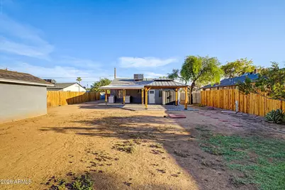 2638 E Willetta Street, Phoenix, AZ 85008 - Photo 33