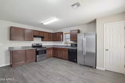 1748 N Logan Lane, Casa Grande, AZ 85122 - Photo 5