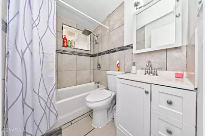 6446 W Piccadilly Road, Phoenix, AZ 85033 - Photo 9