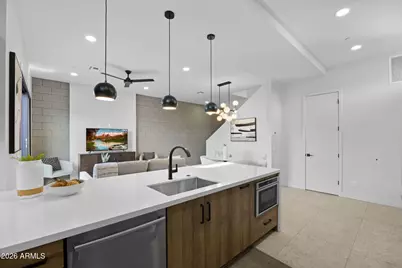 377 E Windsor Avenue #4, Phoenix, AZ 85004 - Photo 9