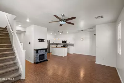 2304 E Hidalgo Avenue, Phoenix, AZ 85040 - Photo 9