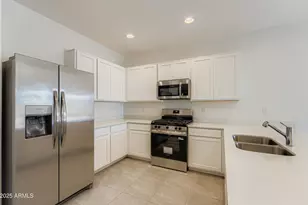 30269 W Wild Hazel Dr, Buckeye, AZ 85396 - Photo 11