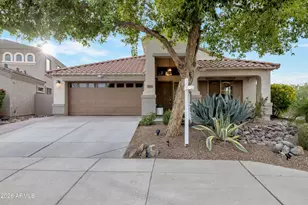 2716 E Quiet Hollow Ln, Phoenix, AZ 85024 - Photo 5