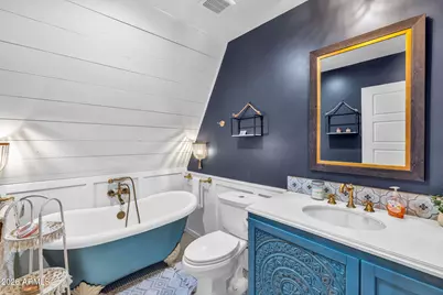 4402 E Turney Avenue, Phoenix, AZ 85018 - Photo 37