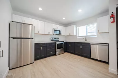 715 N 12th Avenue #3, Phoenix, AZ 85007 - Photo 9