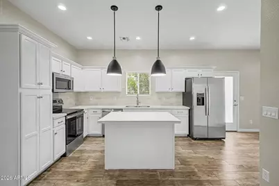 3010 N 37th Street #4, Phoenix, AZ 85018 - Photo 5