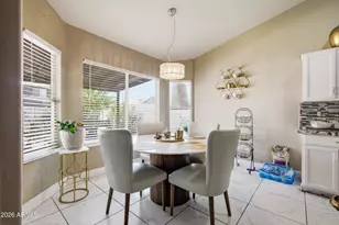8523 W Palm Ln, Phoenix, AZ 85037 - Photo 15