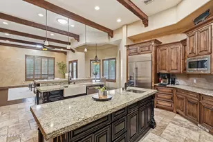 6561 S Oakwood Way, Gilbert, AZ 85298 - Photo 5