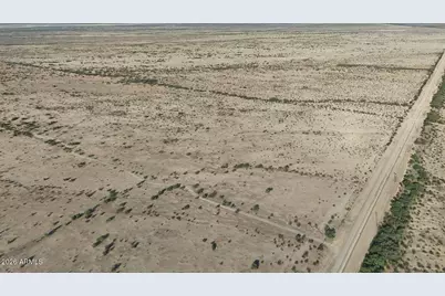 52903 W Glendale Avenue W #'-', Tonopah, AZ 85354 - Photo 3