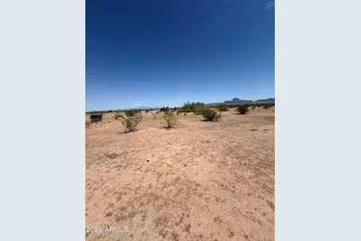 52903 W Glendale Avenue W #'-', Tonopah, AZ 85354 - Photo 11