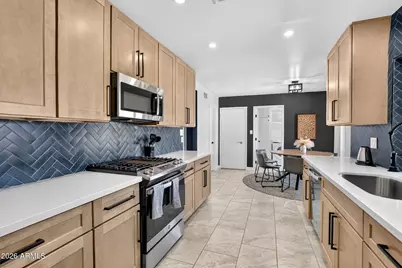 4332 W Echo Lane, Glendale, AZ 85302 - Photo 39