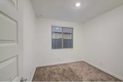 2239 W Donner Drive, Phoenix, AZ 85041 - Photo 13
