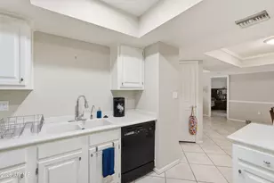 17404 N 99th Ave, Sun City, AZ 85373 - Photo 15