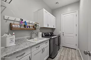 2935 S Jeffry St, Gilbert, AZ 85295 - Photo 33