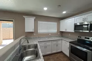 9549 W Monte Vista Rd, Phoenix, AZ 85037 - Photo 15