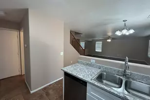 9549 W Monte Vista Rd, Phoenix, AZ 85037 - Photo 19