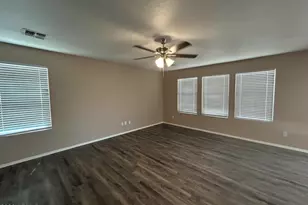 9549 W Monte Vista Rd, Phoenix, AZ 85037 - Photo 11