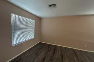 9549 W Monte Vista Rd, Phoenix, AZ 85037 - Photo 9