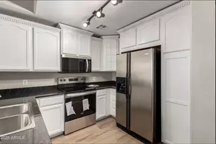 2639 S Harmony Ave, Gilbert, AZ 85295 - Photo 17