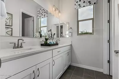 10622 S 48th Glen, Laveen, AZ 85339 - Photo 37
