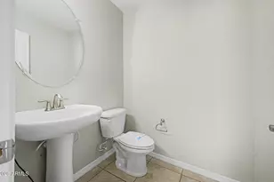 3943 S 79th Ln, Phoenix, AZ 85043 - Photo 13
