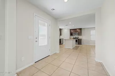 3943 S 79th Lane, Phoenix, AZ 85043 - Photo 7