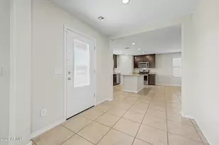 3943 S 79th Ln, Phoenix, AZ 85043 - Photo 7
