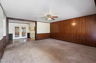 10027 W Audrey Dr, Sun City, AZ 85351 - Photo 9