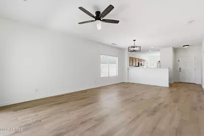 10133 E Kilarea Avenue, Mesa, AZ 85209 - Photo 11
