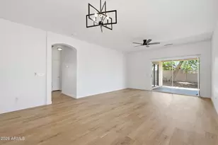 10133 E Kilarea Ave, Mesa, AZ 85209 - Photo 9