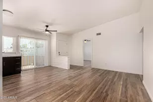 5926 W Rose Ln, Glendale, AZ 85301 - Photo 5