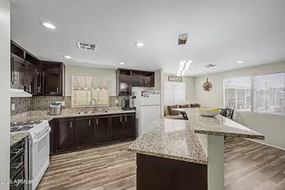 4400 W Missouri Avenue #Lot 101, Glendale, AZ 85301 - Photo 9