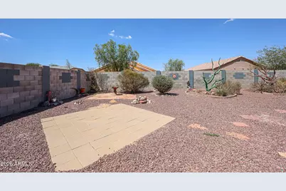 9870 W Camelia Drive, Arizona City, AZ 85123 - Photo 31