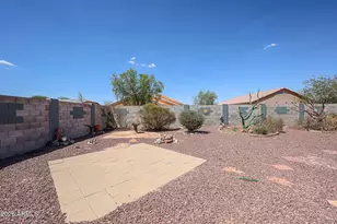 9870 W Camelia Dr, Arizona City, AZ 85123 - Photo 31