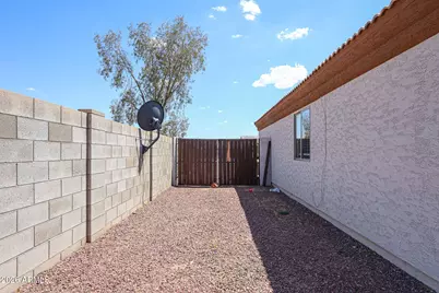 9870 W Camelia Drive, Arizona City, AZ 85123 - Photo 33