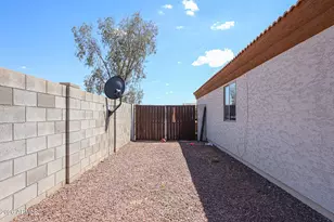 9870 W Camelia Dr, Arizona City, AZ 85123 - Photo 33