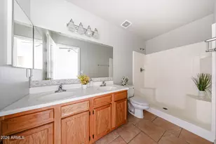 9870 W Camelia Dr, Arizona City, AZ 85123 - Photo 17
