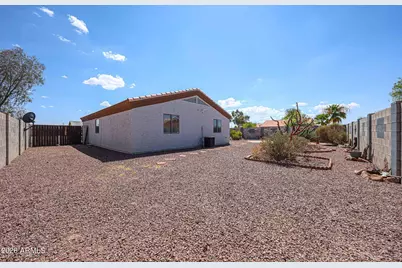 9870 W Camelia Drive, Arizona City, AZ 85123 - Photo 29