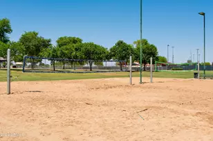 15664 W Mercer Ln, Surprise, AZ 85379 - Photo 47