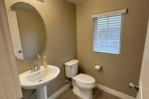 1836 N 77th Glen, Phoenix, AZ 85035 - Photo 11