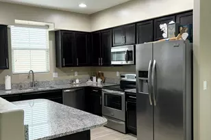 1836 N 77th Glen, Phoenix, AZ 85035 - Photo 7